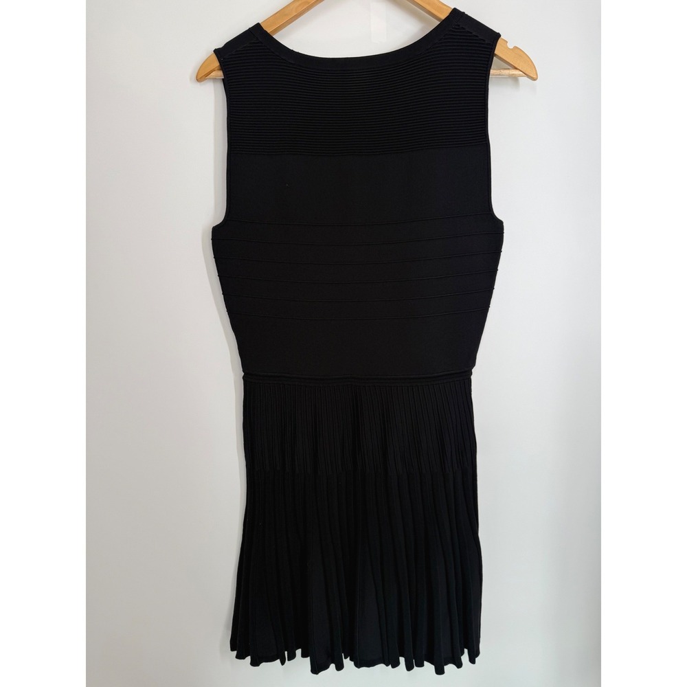 Diane von Furstenberg Pleated Bandage Fit & Flar Little Black Dress M DVF LBD - Picture 9 of 12